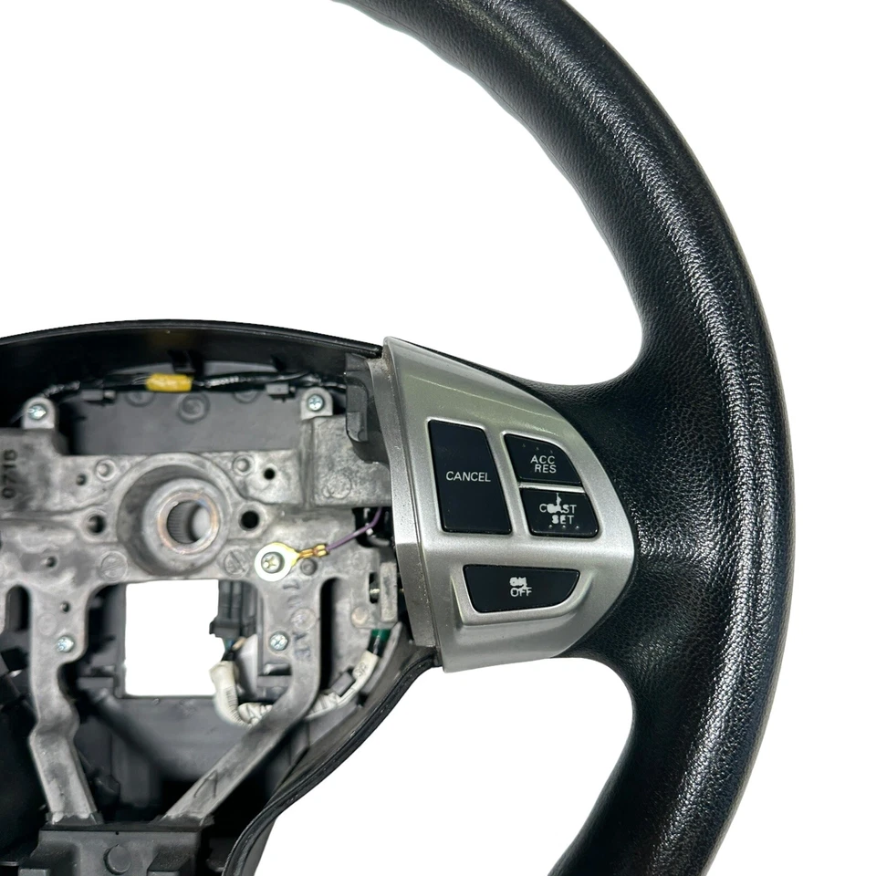 Volante Mitsubishi Outlander 2010 OEM negro 07 08 09 10 11 12 13 Foto 4 de 4