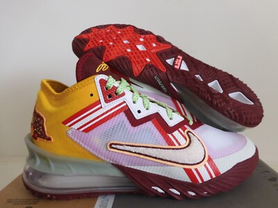 シューズ(男性用) LEBRON XVIII LOW \