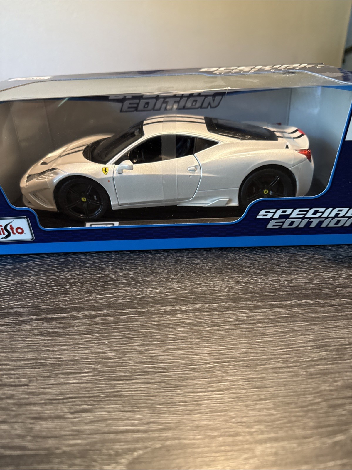 maisto 1:18 ferrari 458 speciale