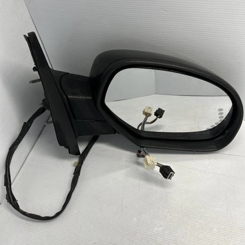 2007-2014 Chevrolet Tahoe Silverado Passenger RH Side View Power Door Mirror OEM