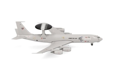 Herpa Wings Boeing E-3F Sentry French Air Force ''Charognard'' 36-CB 1:500 Modellf