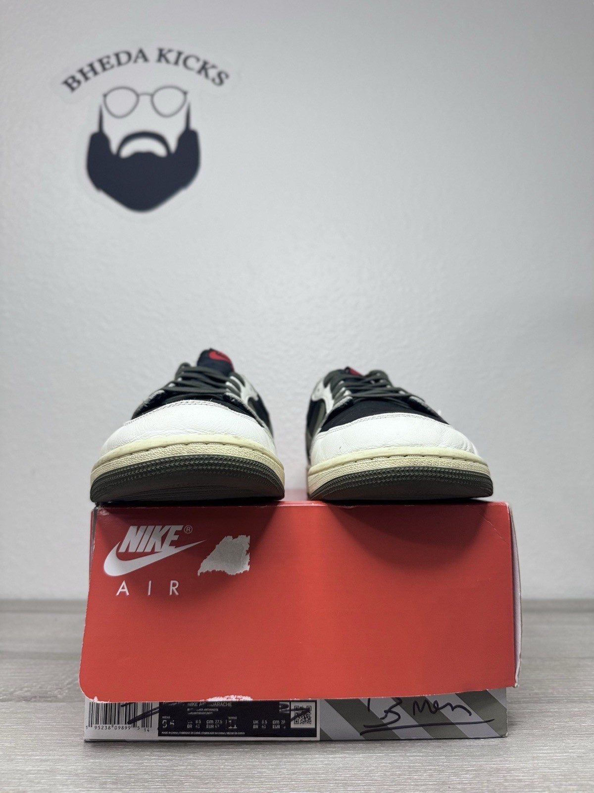 Size 14.5W/13M - Jordan 1 Retro Low OG SP Travis Scott Olive (Women's) Preowned image 8