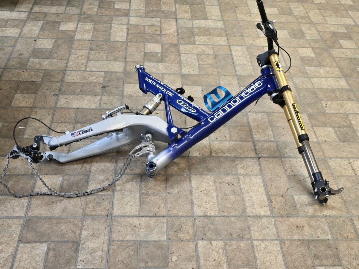 Cannondale Super V1000 Mountain Bike USA Frame Head Shok Forks