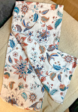 Floral Bed Sheet Set with 2 Pillow Covers White Blue  Rust Print