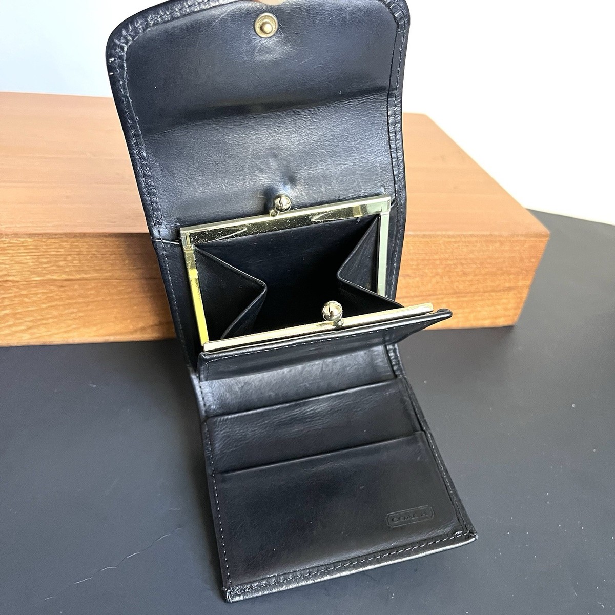 小物 vintage coach coincase kiss rock leather Vintage Coach Black Leather Kisslock Trifold Wallet Coin Purse | eBay
