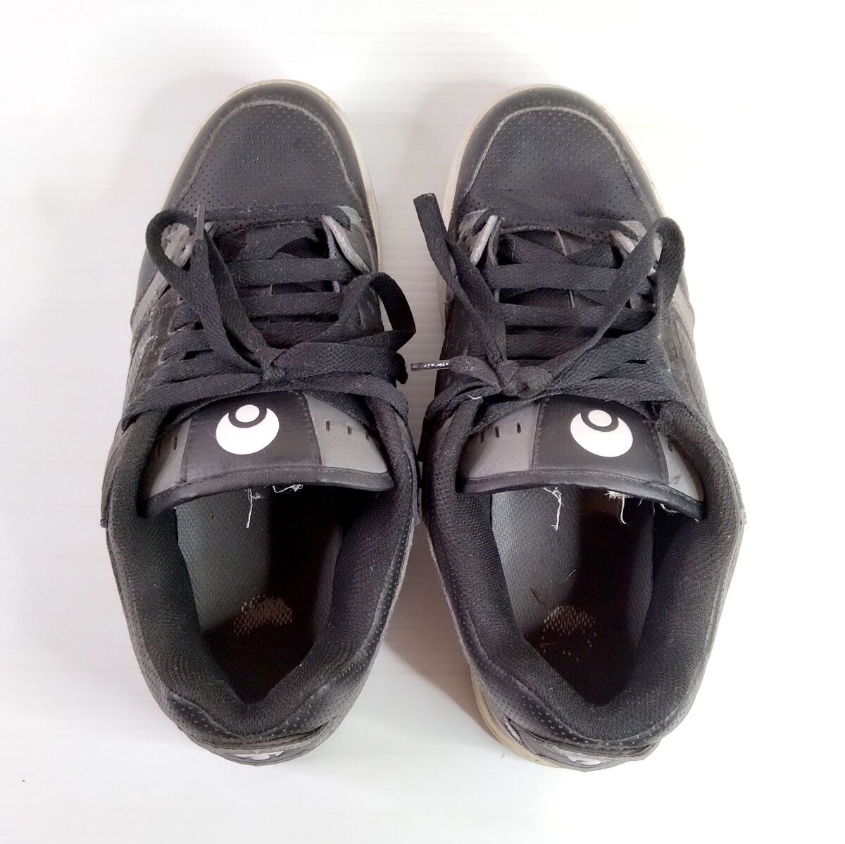 Vintage (2000s) OSIRIS CINUX SKATE SHOES (US 9.5) Black Vintage (2000s) OSIRIS CINUX SKATE SHOES (US 9.5) Black