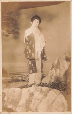 1919 RPPC Postcard Kabuki Theatre Actor Stage Costume Japan Geisha b*Ab13a