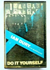 IAN DURY  THE BLOCKHEADS - DO IT YOURSELF - CASSETTE