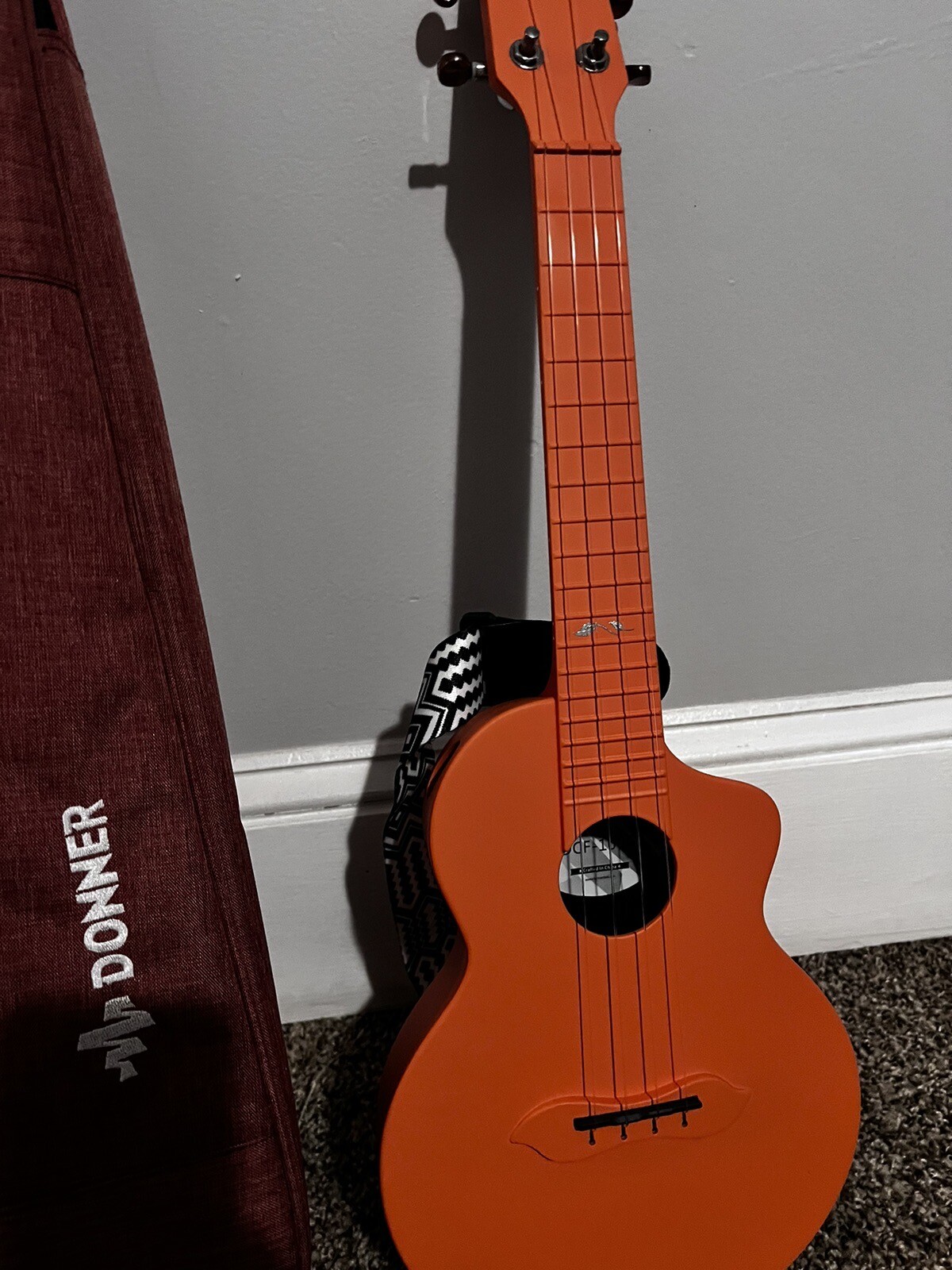 Donner DCF100 Carbon Fiber Ukulele 23" Concert Ukalele Ukelele eBay