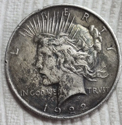 1922 P Peace Silver Dollar. Estimated Very Fine 30 Details (Cleaned) A0530.