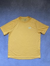 Men  s Under Armour Size L The Tech Tee Shirt
