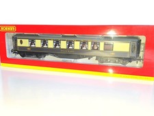 Hornby R4426 1st class Pullman Parlour Car "Rosemary". Mint cond. Unused. OO.Box