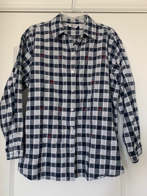 EUC Victoria Jones Woman 100% Cotton Button Down Shirt - 2X