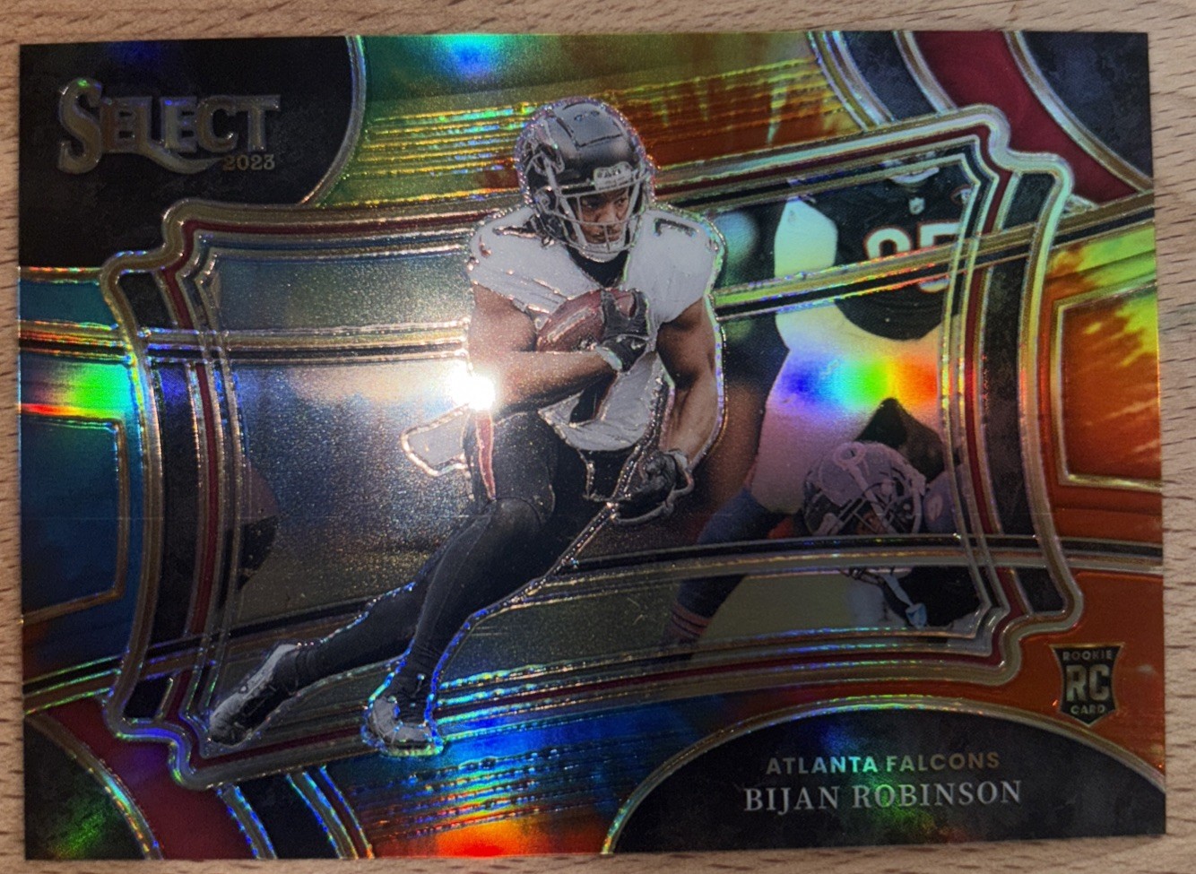 2023 Panini Select - Field Level Bijan Robinson #304 Tie-Dye Prizm /25 (RC)
