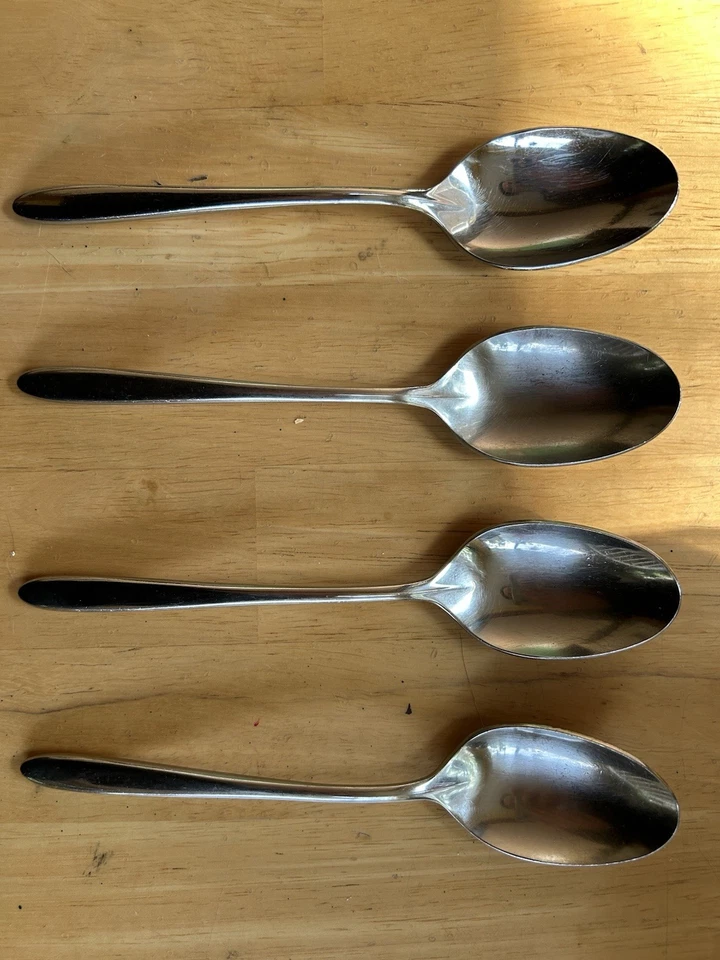 4 Pottery Barn Audrey Soup Spoons 18/8 Glossy Stainless Flatware Japan  - Image 2 of 4