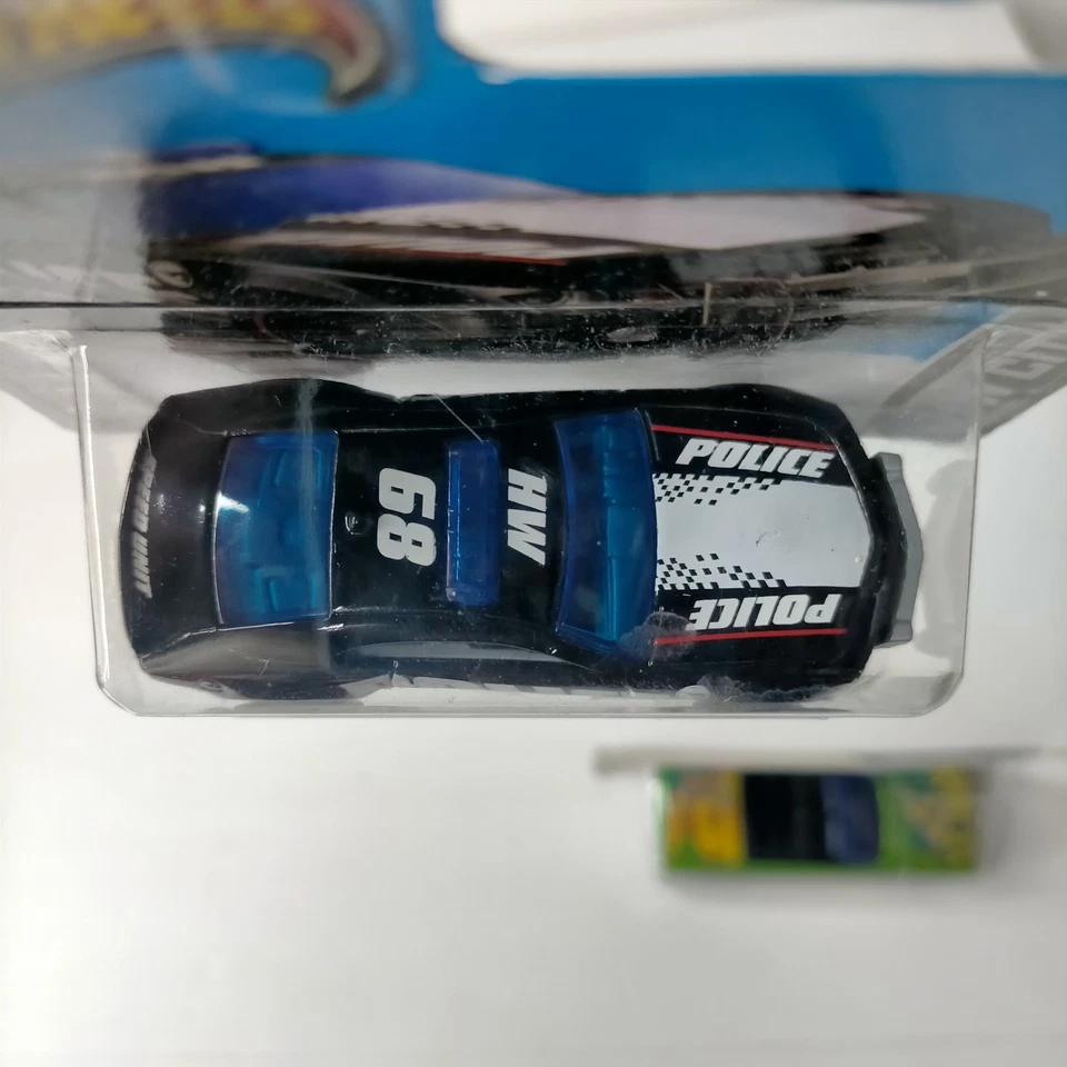 Tarjeta corta Hot Wheels Treasure Hunt HW City 2012 Mattel Camaro y Lincoln Foto 4 de 4