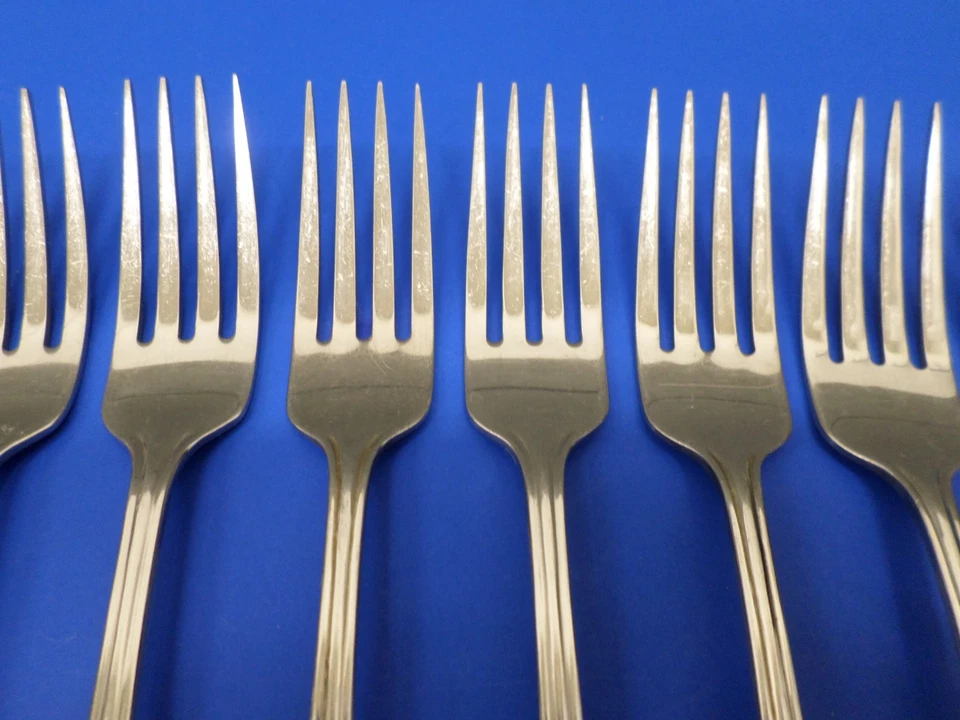 8 - Tenedores de cena Oneida BANCROFT de acero inoxidable brillante EE. UU. 7 3/8" Foto 3 de 4