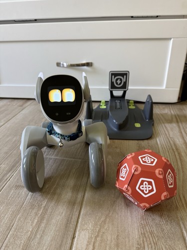Loona The petbot Robot Pet Toy w/ Chat GPT Technology And Power Station