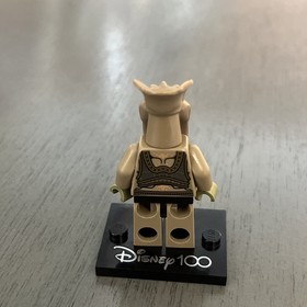 LEGO Star Wars Poggle the Lesser (75017) (SW0474) Minifigure (No Wings) - 1M
