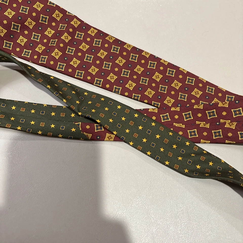 Corbata de cuello vintage Tommy Hilfiger para hombre hecha en EE. UU. oro amarillo verde granate Foto 4 de 4