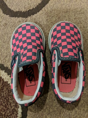hot pink vans checkered