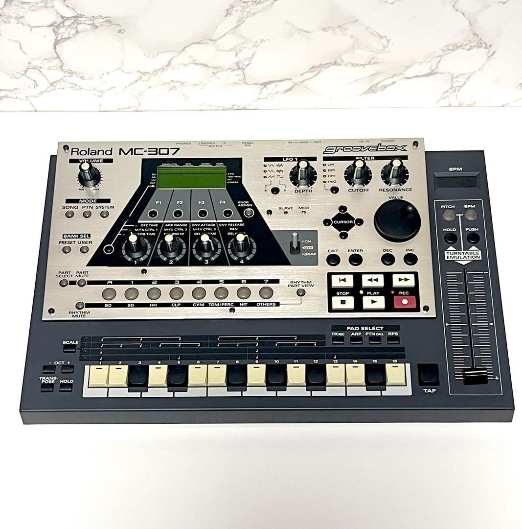 ROLAND Roland Drum Machine MC-307 Groovebox Synth mc307 | eBay