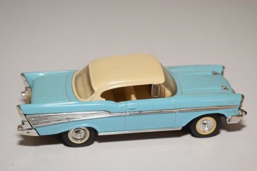 A2 1:43 CHEVROLET CHEVY COUPE 57 TECHO RÍGIDO AZUL CASI COMO NUEVO - Imagen 4 de 7