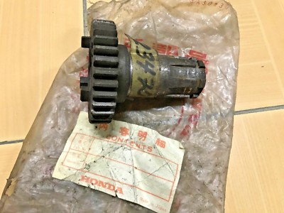 Honda Dream C72 C77 C78 Gear Top Transmission 31T NOS Original P/N 23470-259-010