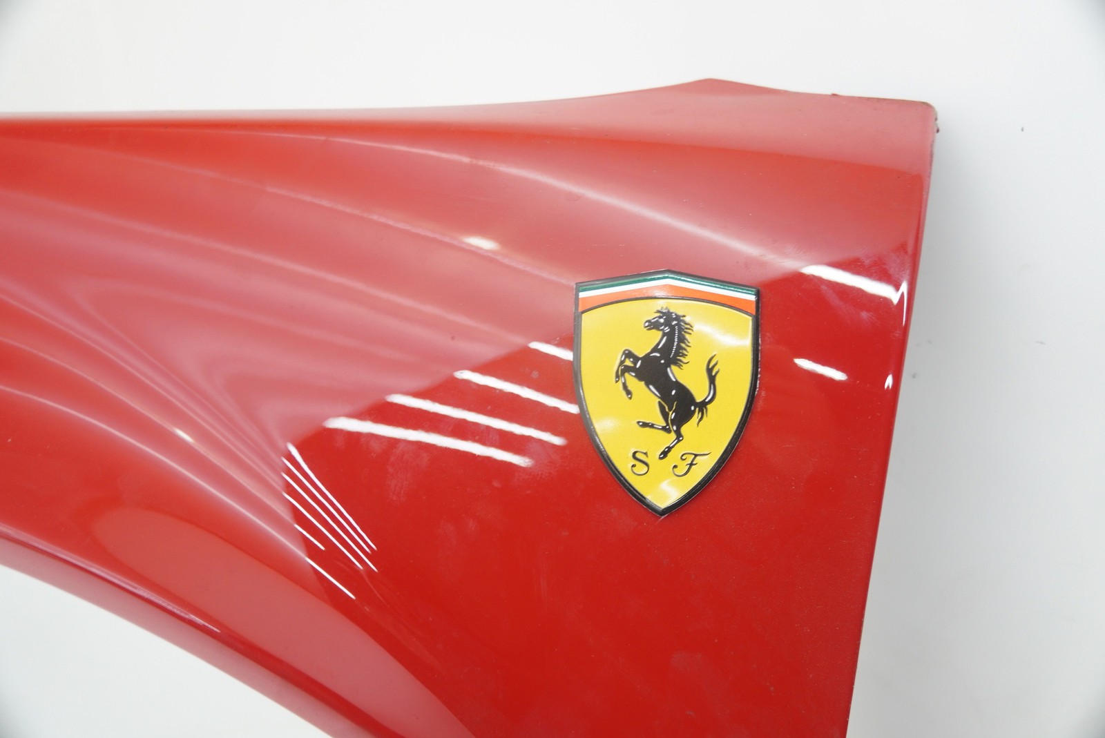 Front Left Driver Side Fender Wing Panel Red 60511900 OEM Ferrari Mondial 1985