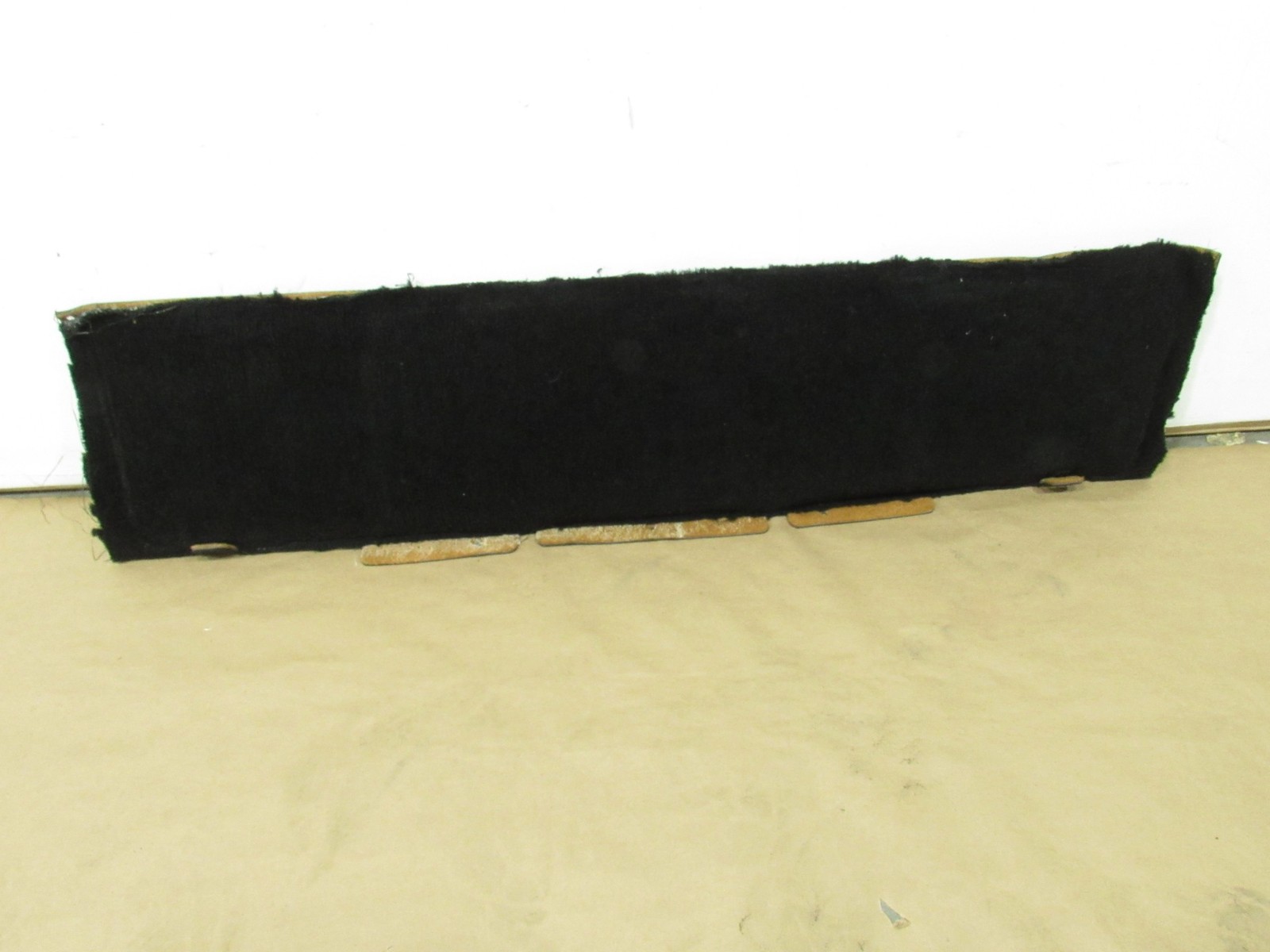 15-19 Ferrari 488 Spider 2017 Rear Center Carpet Vertical Wall Trim Panel ;@2