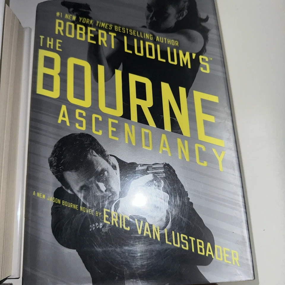 LOT OF FOUR (4) ROBERT LUDLUM BOURNE SERIES BOOKS BY ERIC VAN LUSTBADER HC Ex Li - Image 4 of 4