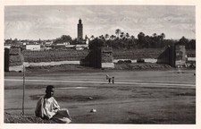 MOROCCO MARRAKECH AU FOND L ATLAS