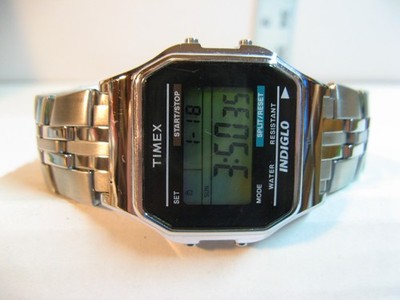 VINTAGE TIMEX INDIGLO MEN'S DIGITAL WATCH/GOOD COND./WORKS GREAT/NICE BAND.