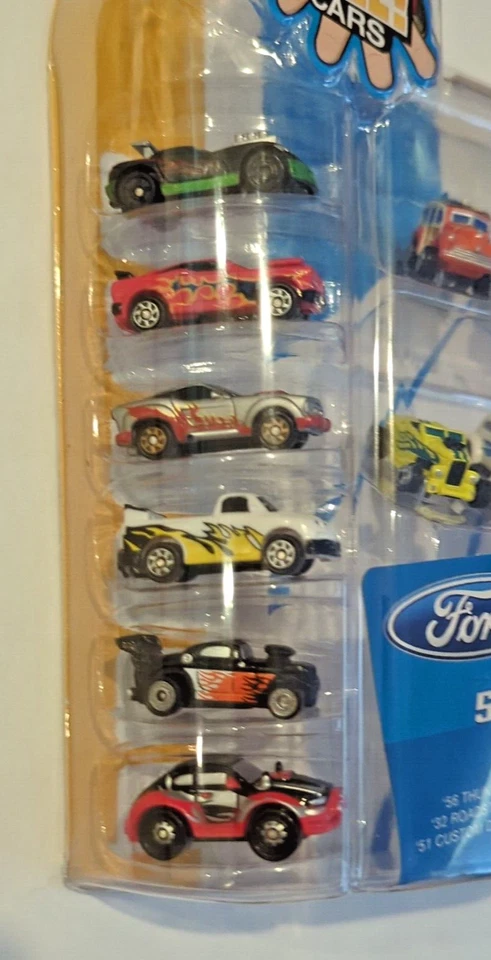 Hasbro 2004 Ford Serie 2 Micro Máquinas Reino Unido versión 44498 46496 Juego de 12 NUEVO Foto 2 de 4