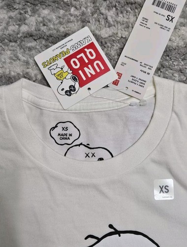 KAWS x Uniqlo x Peanuts Snoopy & Woodstock White t-shirt Size XS - 第 2/3 張圖片