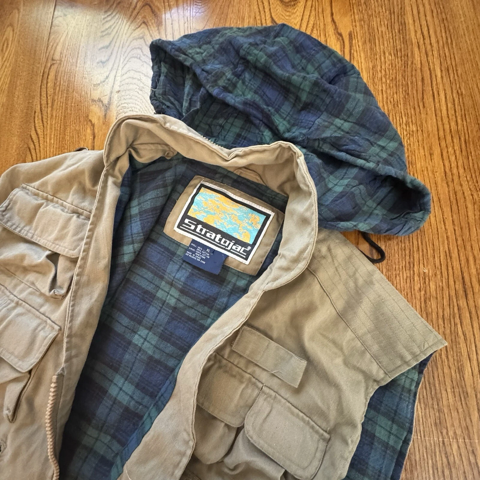 Vintage StratoJac Hooded Flannel Lined Winter Camping Hiking Fishing Vest Sz XL
Opens in a new windo