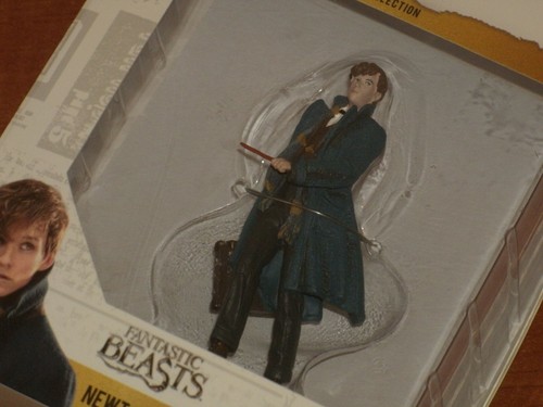 NEWT SCARMANDER #4 Eaglemoss Wizarding World Figurine Collection 2018 F. Beasts - Picture 6 of 6