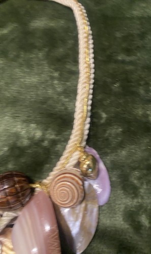 Vintage Necklace By Celebrity Designer Peggy Graham, Handmade w/Seashells - Picture 7 of 17
