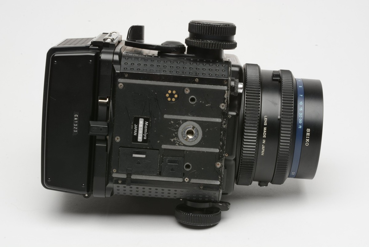 Mamiya RZ67 Pro II Body, 127mm f3.8 lens, 120 back, WLF, new seals