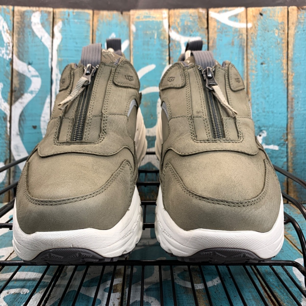 Ugg CA805 Zip Gore-Tex Hike/Trail Running Shoes Waterproof  display picture 2
