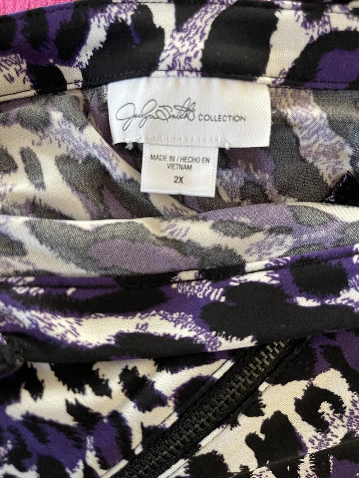 Blusa Jaclyn Smith Talla XXL Visit Pretty Woman estampado animal Foto 4 de 4