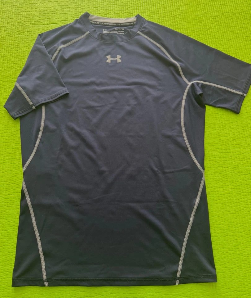 Under Amour HeatGear Short Sleeve Compression Größe XL - NEU & UNGETRAGEN - Bild 1 von 4