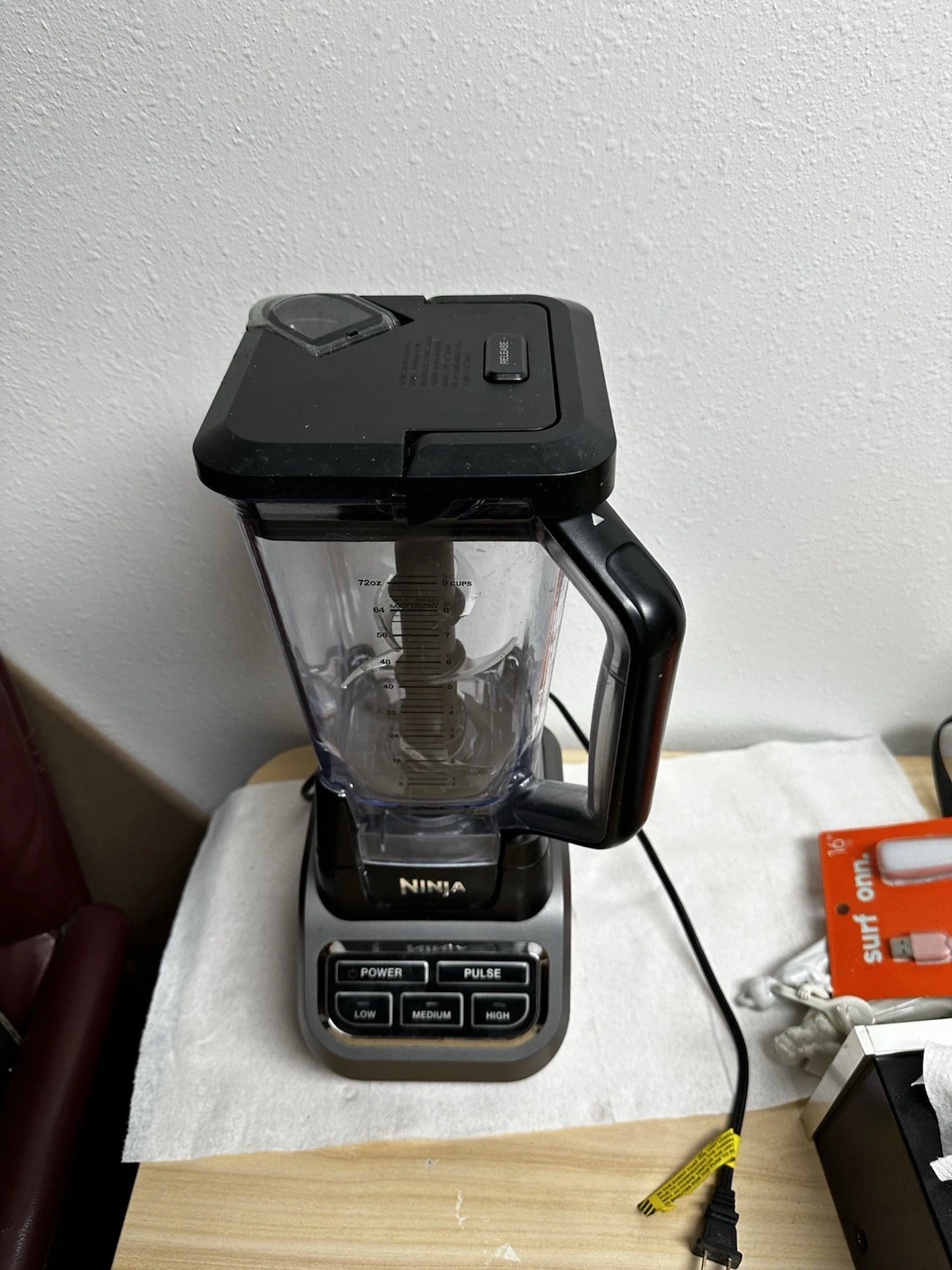 Ninja BL610 Professional 72 Oz Countertop Blender with 1000-Watt Base Black/Grey