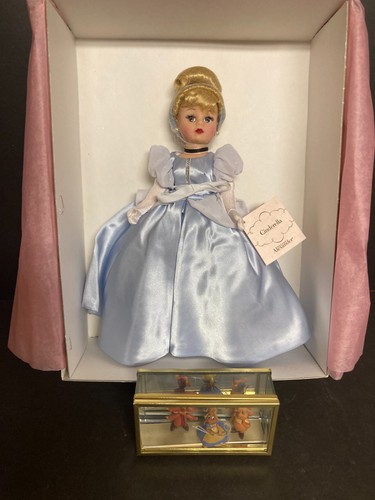 Vintage Madame Alexander Ricitos de Oro muñeca 1965 un poco - España