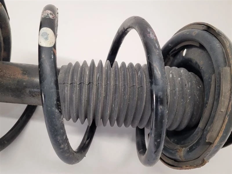 SUBARU OUTBACK LEGACY 2010-2014 Passenger Right Strut Front 20310AJ04A - Image 2 of 4