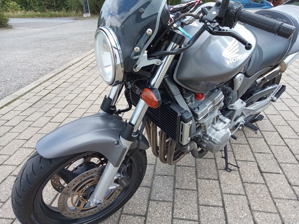 Honda cb900 hornet