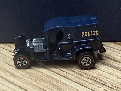 1969 Hot Wheels Redline Paddy Wagon / Badge