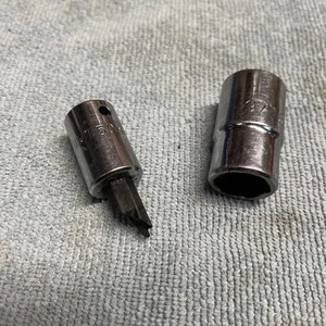 Lot Of 2 Mac Torx T-50 3/8 Drive And 9/16 V186A  1/2" Drive Sockets For Repair