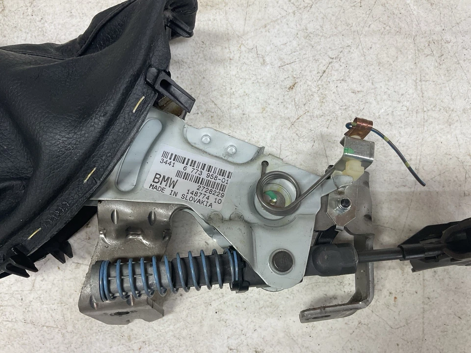 Conjunto de palanca de freno de estacionamiento/emergencia BMW 528I XDRIVE 2009-2010 677395801 Foto 2 de 4