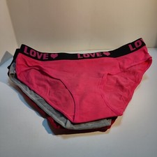 Womens Mid-Rise Cotton Briefs w/ Love Heart Waistband. Eight Pack.